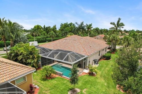 14598 Grapevine Dr, Naples FL 34114-8664 exterior