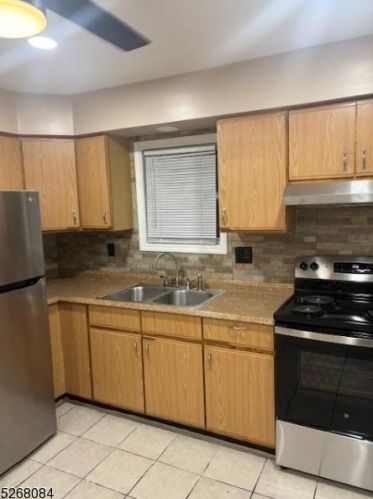 295 Hunterdon St, Newark NJ  07103-2628 exterior