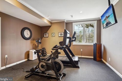 11409 Palatine Dr, Rockville MD  20854-1453 exterior