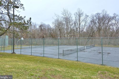 13110 Cleveland Dr, Rockville MD 20850-3723 exterior