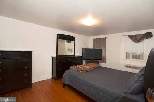 476 Randolph St, Camden NJ 08105-2721 exterior