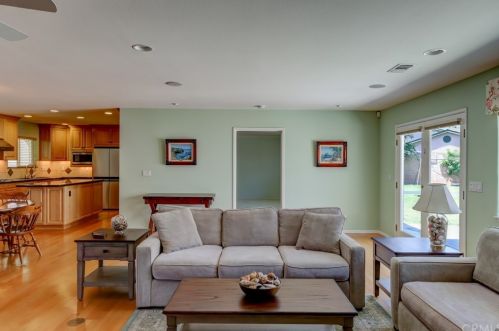 313 Lillie Ave, Fullerton CA 92831-4226 exterior