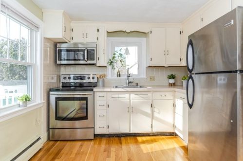 34 Columbia Blvd, Peabody MA 01960-6332 exterior