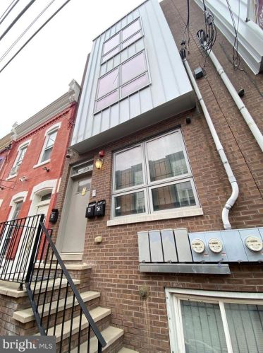 2043 Carlisle St, Philadelphia PA 19121-2306 exterior