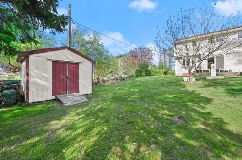 130 Mtn Rd, Seymour CT 06483-2039 exterior