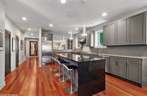 1734 Balmoral Ave, Chicago IL 60640-1003 exterior