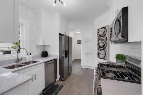 1294 Hosea L Williams Dr, Atlanta GA  30317-1659 exterior