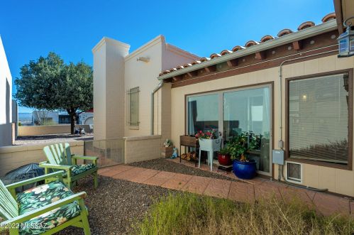 955 Camino Asturias, Green Valley AZ 85622-3246 exterior