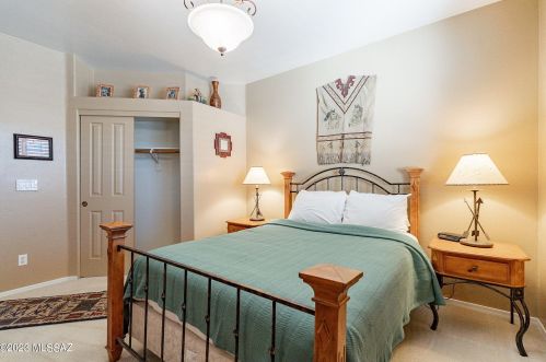 2651 Falcon View Dr, Tucson AZ  85713-4383 exterior