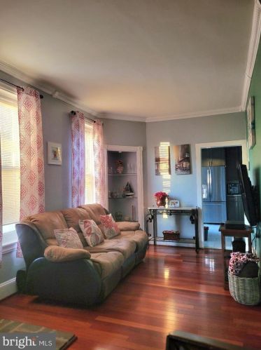 531 Benner St, Philadelphia PA 19149-3214 exterior