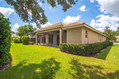 10317 Crosby Pl, Fort Pierce FL  34986-3055 exterior