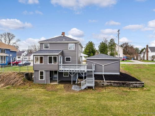 27 Savage St, Fairfield ME  04937-1128 exterior