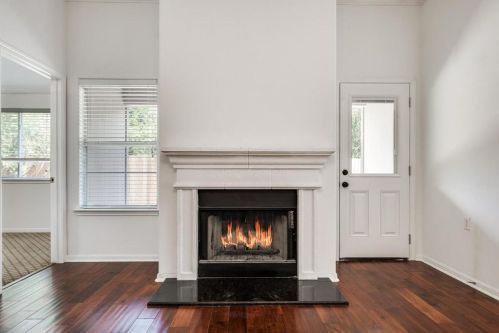 502 Colonial Park Blvd, Austin TX  78745-1787 exterior