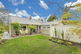 4133 55th Ave, Seattle WA  98105-4945 exterior