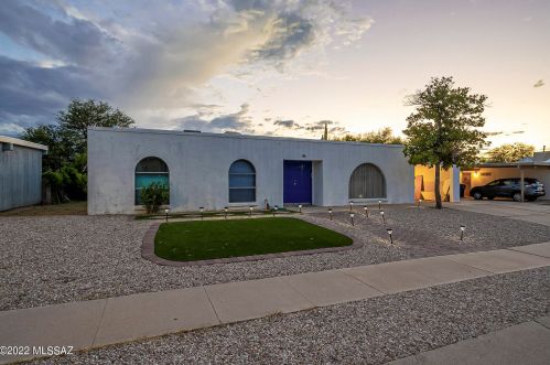 3450 Chesin Dr, Tucson, AZ 85730-2318