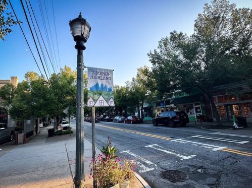 885 Briarcliff Rd, Atlanta GA  30306-4631 exterior