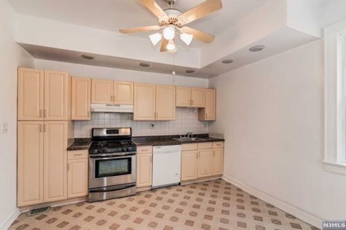 133 Grant Ave, Cresskill NJ 07626-1203 exterior