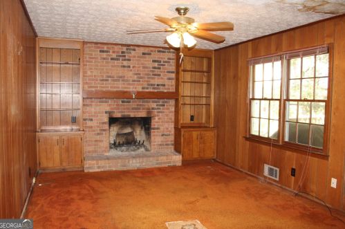 1331 Dogwood Ln, Tucker, GA 30084-1208