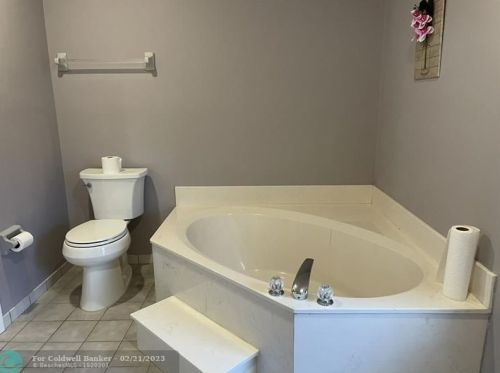 117 Sagamore Ter, Fort Pierce FL 34983-1262 exterior