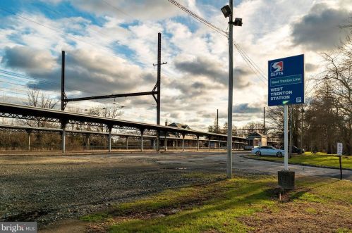 319 Silvia St, Trenton NJ  08628-3227 exterior