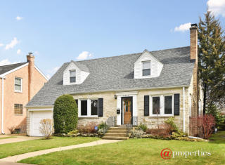 6325 Legett Ave, Chicago IL  60646-4231 exterior