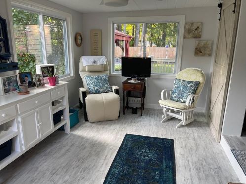 18 Dawn Dr, Concord, NH 03303-2050