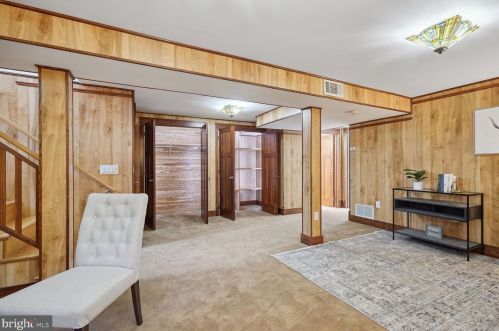 5602 Justis Pl, Alexandria VA 22310-1325 exterior