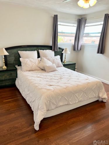 24 Sims Rd, Edison NJ 08817-3034 exterior