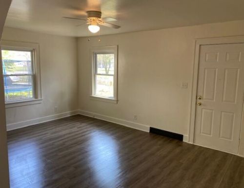 1321 Kingsley St, Meskegon, MI 49442-5134