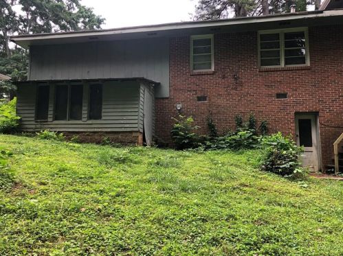 3191 Crestview Cir, Duluth GA 30096-2514 exterior