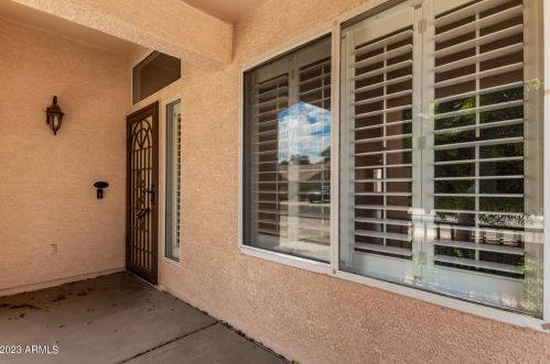 1942 Shannon St, Chandler AZ  85225-9046 exterior