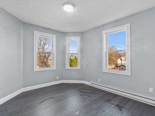 47 Luna St, Providence RI 02904-2478 exterior