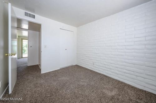 7025 Mary Dr, Tucson AZ  85730-1714 exterior