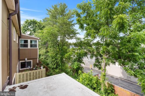 1519 Emerson Ave, Mc Lean VA  22101-5708 exterior