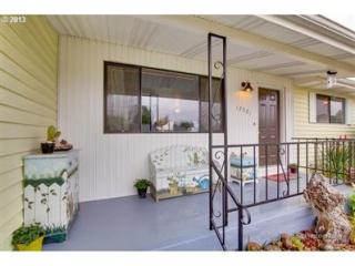 17021 Alder St, Portland, OR 97233-4258