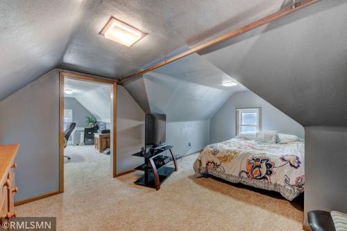 1025 Jameson St, Saint Paul MN 55103-1445 exterior