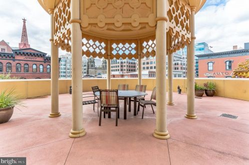 777 7th St, Washington DC  20001-3715 exterior