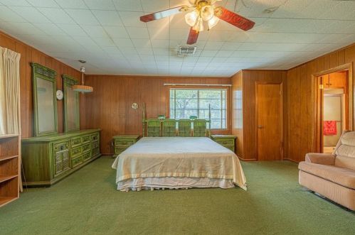 541 Old Phelps Rd, Huntsville TX 77340-7255 exterior