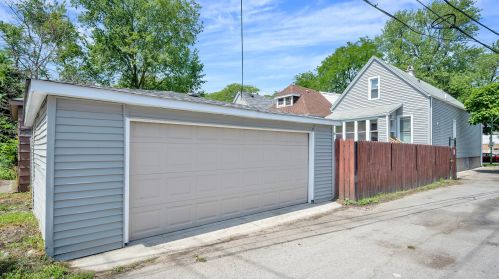 1215 71st Pl, Chicago IL  60619-1305 exterior