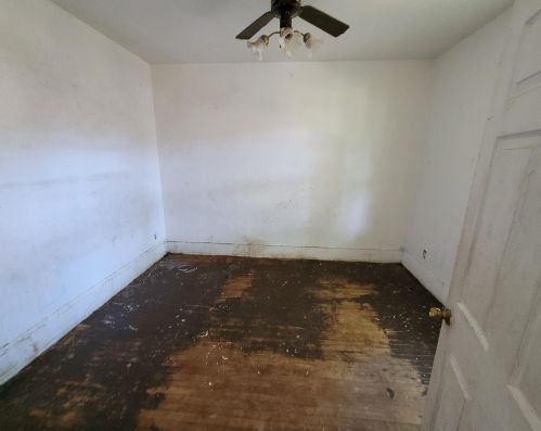 2953 11th St, Milwaukee WI 53215-3813 exterior