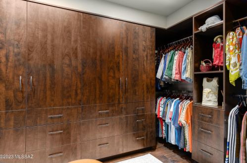 6185 Avenida De Chaparron, Tucson AZ  85750-1244 exterior