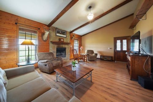 20836 Fm 359 Rd, Hempstead TX 77445-8214 exterior