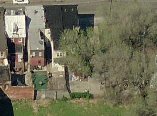 330 Line St, Camden NJ  08103-1823 exterior