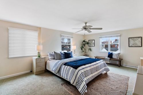 5267 Diversey Blvd, Milwaukee WI 53217-5201 exterior