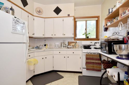 140 Evergreen, Elmhurst IL 60126-2610 exterior