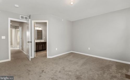 126 High Pointe Dr, Hummelstown PA 17036 exterior