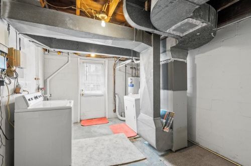 60 Chapel Dr, Pittsburgh PA  15237-2518 exterior