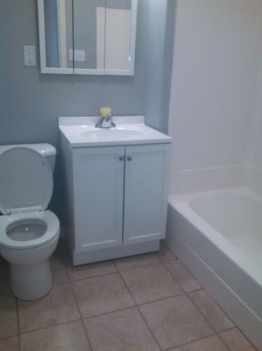 2738 Bartlett Ave, Milwaukee WI 53211-3503 exterior