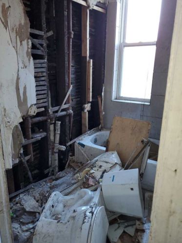 3246 91st St, Chicago IL 60617-4209 exterior