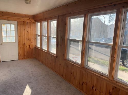 55 Fox St, West Springfield MA  01089-2632 exterior